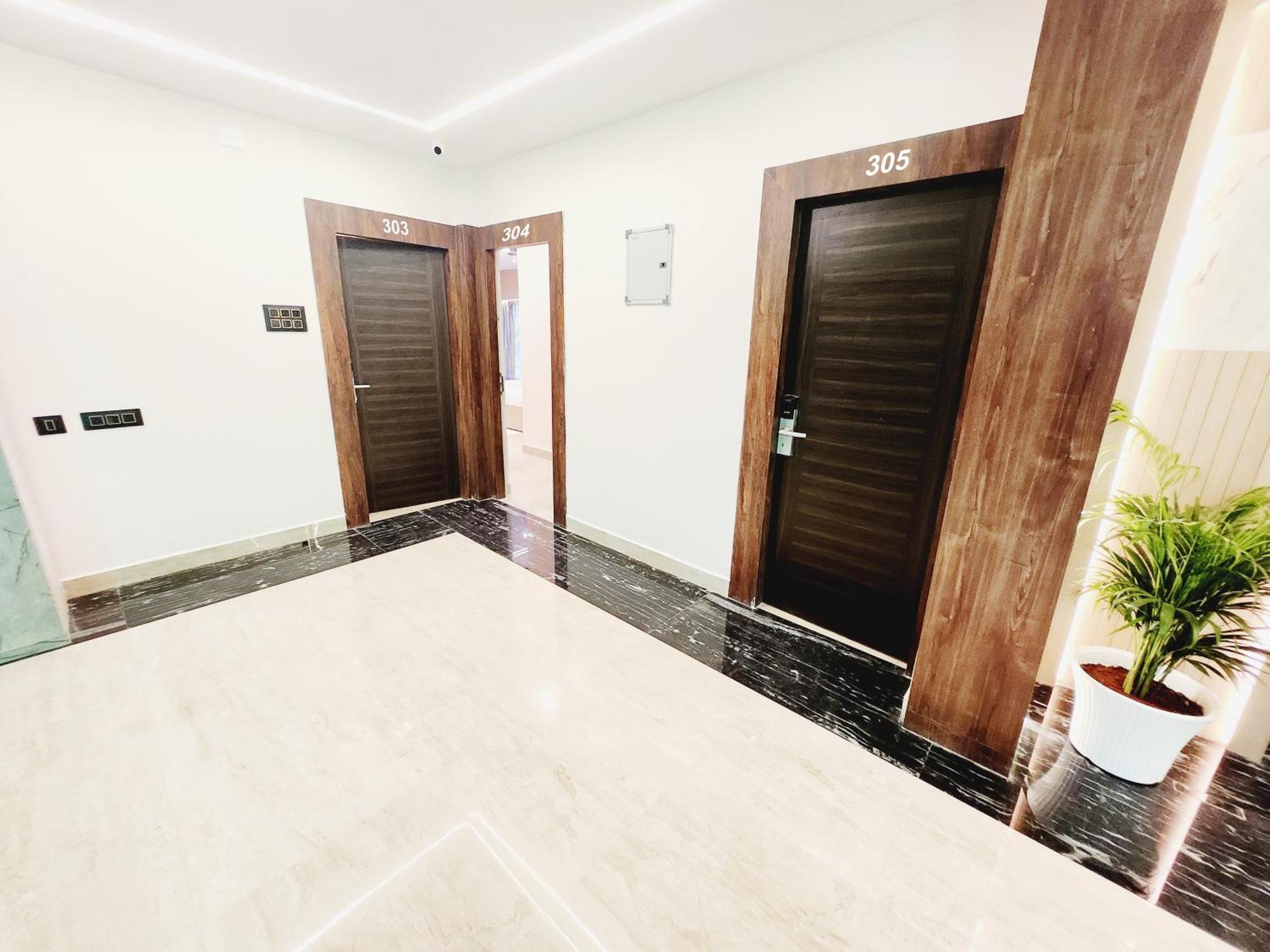 The Greenstar Inn Premium Bhubaneswar Exteriör bild