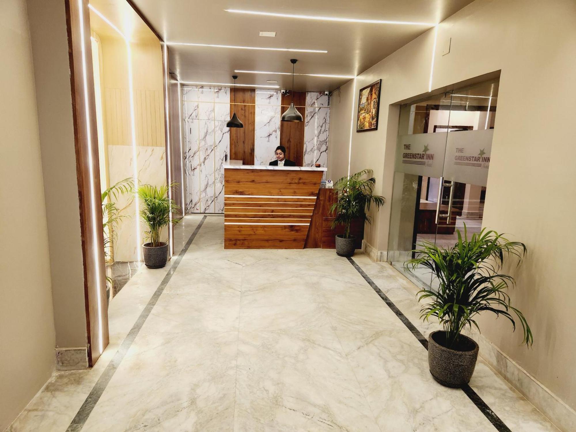 The Greenstar Inn Premium Bhubaneswar Exteriör bild