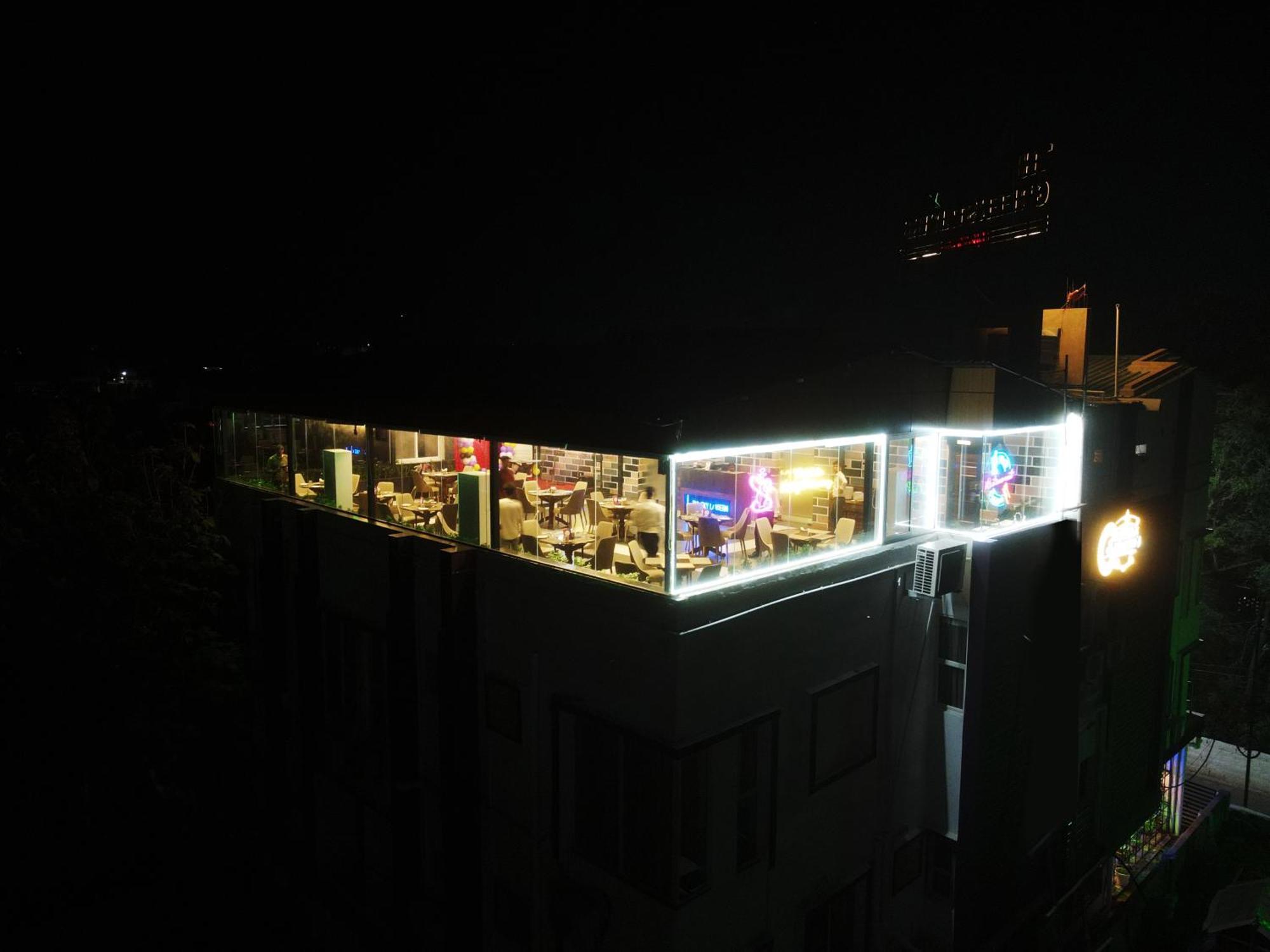 The Greenstar Inn Premium Bhubaneswar Exteriör bild